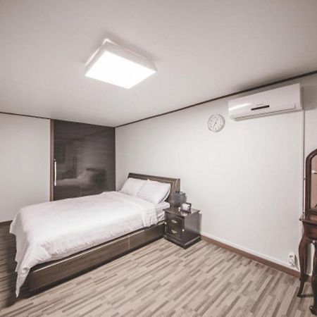 Sunyang Village Pension Чеджудо Экстерьер фото