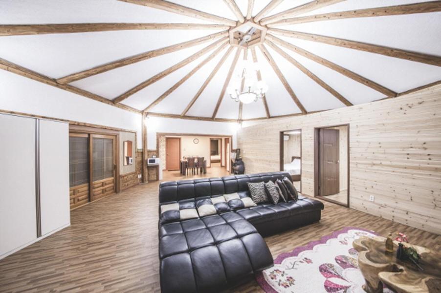 Sunyang Village Pension Чеджудо Экстерьер фото
