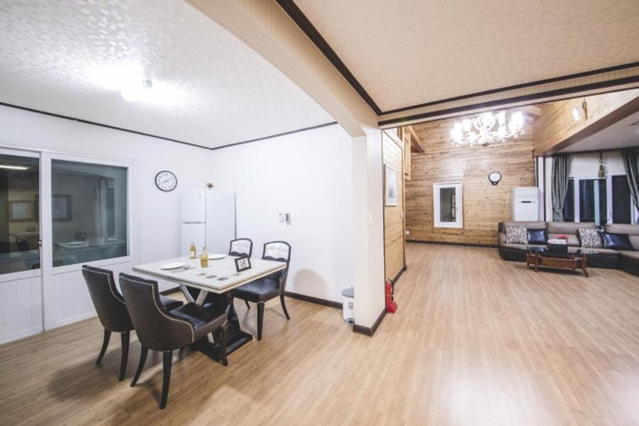 Sunyang Village Pension Чеджудо Экстерьер фото