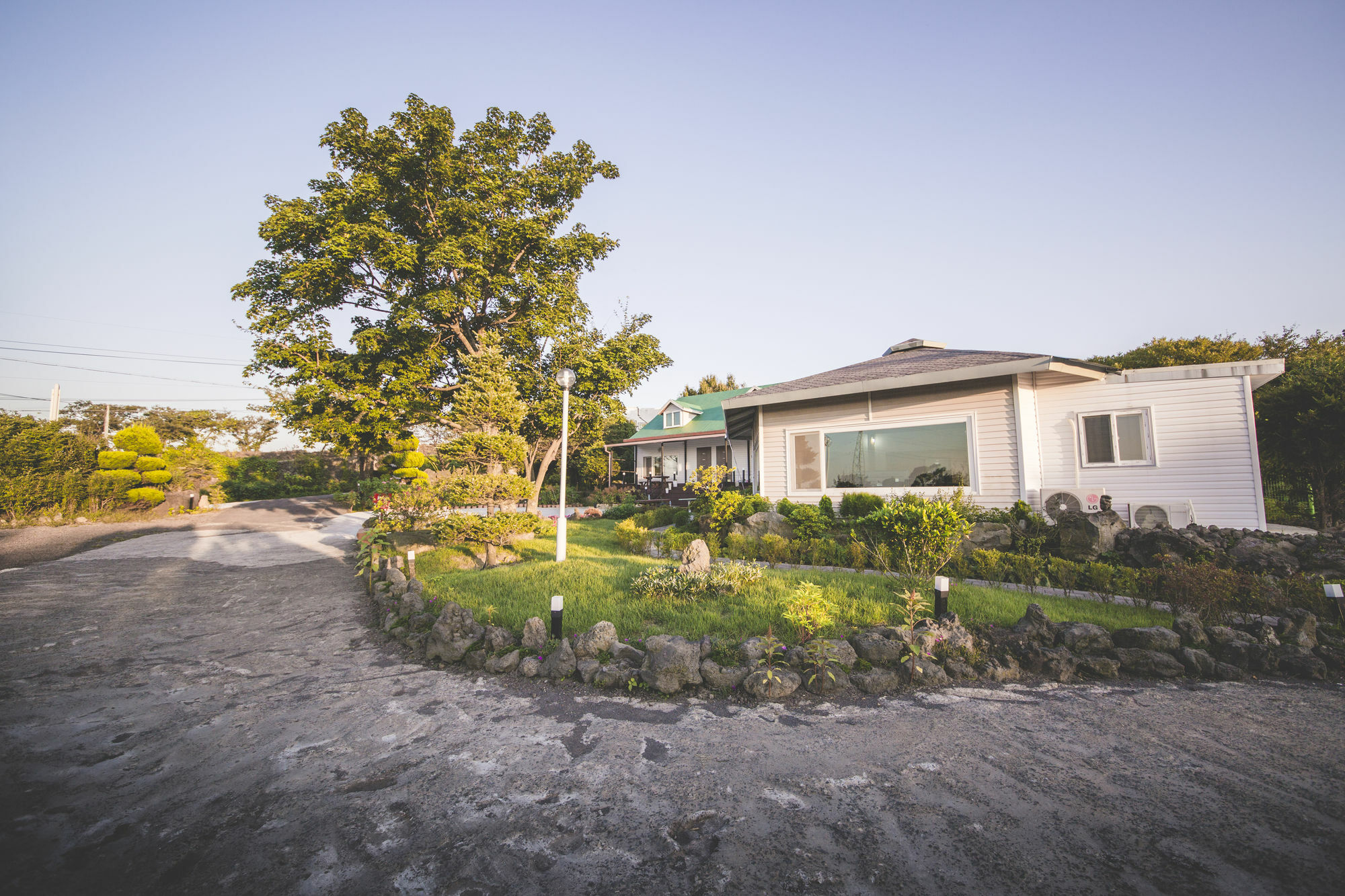 Sunyang Village Pension Чеджудо Экстерьер фото