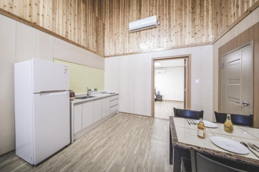 Sunyang Village Pension Чеджудо Экстерьер фото